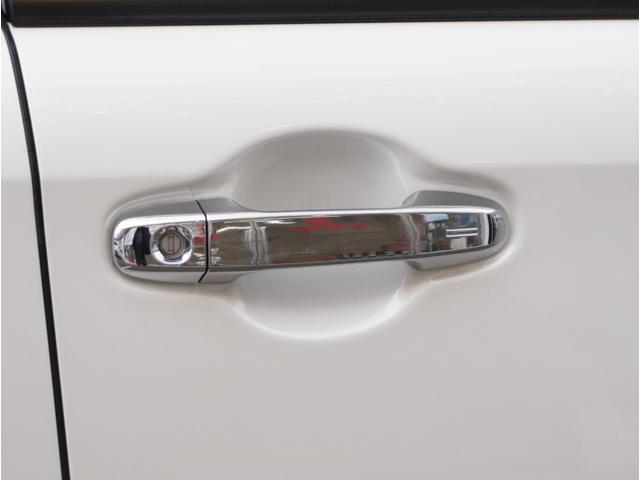 ノア Ｓｉ　ダブルバイビー　車線逸脱　クルーズＣ　ブレーキサポート　エアコン　ウォークスルー　ＡＵＸ　ＬＥＤライト　ナビ＆ＴＶ　横滑防止装置　アルミホイール　パワーウインドウ　フルセグ　盗難防止　ＡＨＢ　ＤＶＤ再生可　ＥＴＣ（19枚目）