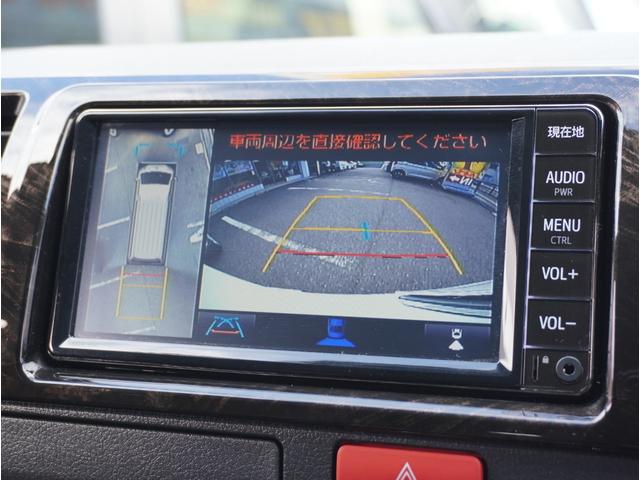 �y�S���ʃJ�����z�N���}��^�ォ�猩���悤�Ș��Ձi�ӂ���j�f���⏕��ȑ��̃T�C�h�f���ȂǁA���_��؂�ւ��ĕ\���B���܂��܂ȃA���O���Œ��Ԃ��T�|�[�g���܂��B