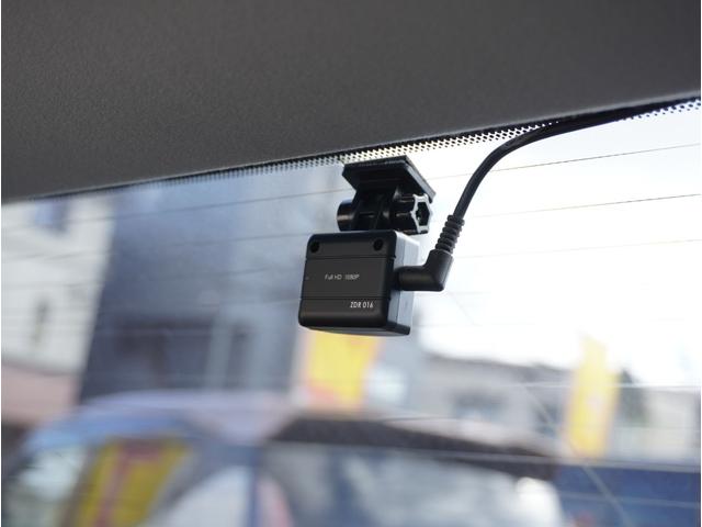 �y����h���C�u���R�[�_�[�z���S�E���S�ȃJ�[���C�t�ɕK�{�̃h���C�u���R�[�_�[�𑕔��B������^�]�⎖�̂ɑ��������ۂ̏󋵂��f���ŋL�^���A����̃��X�N�ɔ����܂��B