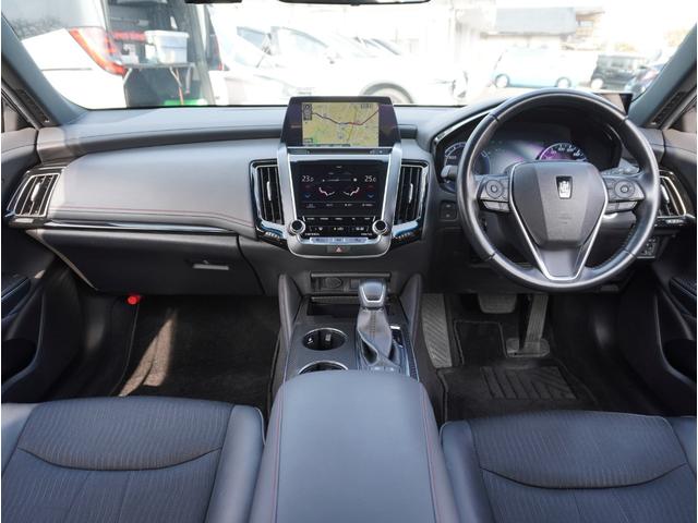 �C���p�l���̉摜�ƂȂ�܂��B�ԗ��]���؂ɂă_�b�V���{�[�h�̂�ՂȂǁA�O���[�U�[�l���i�r�܂����[�_�[�Ȃǎ��t������Ă����ԗ����������܂��B�]���؂ɂĂ��m�F���������Ԋm�F�������߂����Ē����܂��B