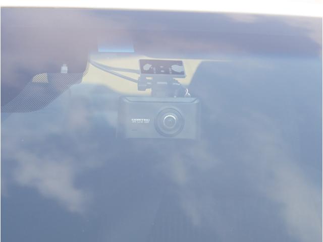 �y�h���C�u���R�[�_�[�z���S�E���S�ȃJ�[���C�t�ɕK�{�̃h���C�u���R�[�_�[�𑕔��B������^�]�⎖�̂ɑ��������ۂ̏󋵂��f���ŋL�^���A����̃��X�N�ɔ����܂�