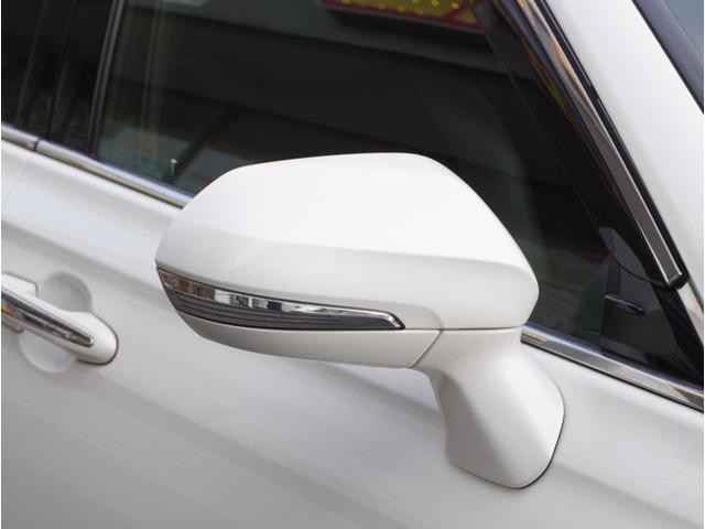 �E�C���J�[�t���̃T�C�h�~���[�őΌ��Ԃւ̎��F�����ǂ����̖h�~�ɂ��𗧂��܂��I