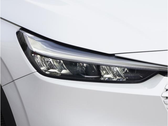 ヴェゼル ｅ：ＨＥＶ　Ｘ　フルオートエアコン　ＬＫＡＳ　アダクティブクルーズコントロール　盗難防止　両席エアバック　ソナー　Ｂカメ　ＴＶナビ　キーレスエントリー　地デジ　エアバッグ　カーテンエアバック　パワーウインドウ　ＶＳＡ（12枚目）