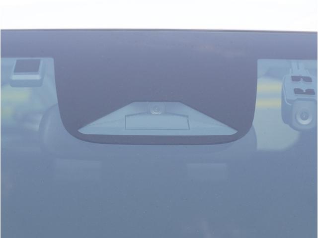 ヴェゼル ｅ：ＨＥＶ　Ｘ　フルオートエアコン　ＬＫＡＳ　アダクティブクルーズコントロール　盗難防止　両席エアバック　ソナー　Ｂカメ　ＴＶナビ　キーレスエントリー　地デジ　エアバッグ　カーテンエアバック　パワーウインドウ　ＶＳＡ（15枚目）