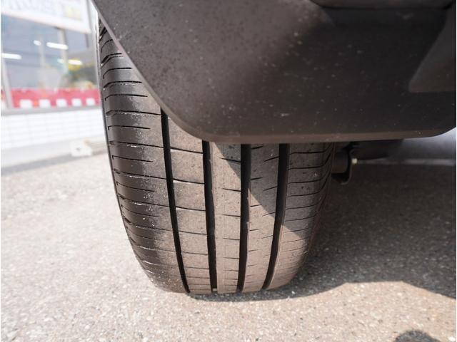 ヴェゼル ｅ：ＨＥＶ　Ｘ　フルオートエアコン　ＬＫＡＳ　アダクティブクルーズコントロール　盗難防止　両席エアバック　ソナー　Ｂカメ　ＴＶナビ　キーレスエントリー　地デジ　エアバッグ　カーテンエアバック　パワーウインドウ　ＶＳＡ（22枚目）