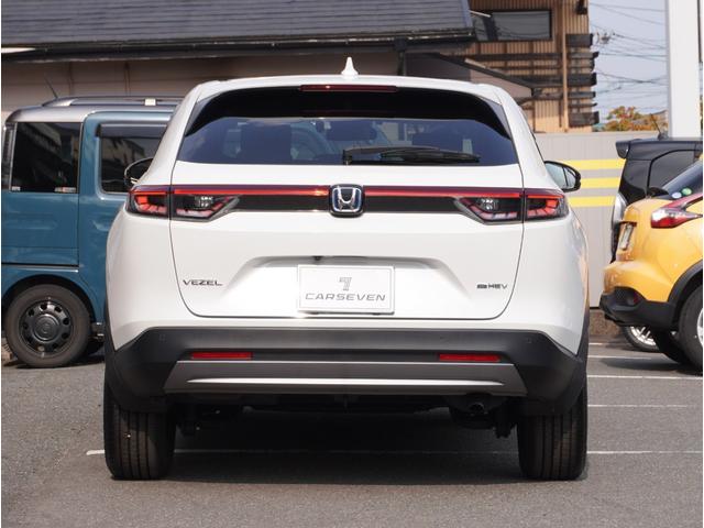 ヴェゼル ｅ：ＨＥＶ　Ｘ　フルオートエアコン　ＬＫＡＳ　アダクティブクルーズコントロール　盗難防止　両席エアバック　ソナー　Ｂカメ　ＴＶナビ　キーレスエントリー　地デジ　エアバッグ　カーテンエアバック　パワーウインドウ　ＶＳＡ（23枚目）