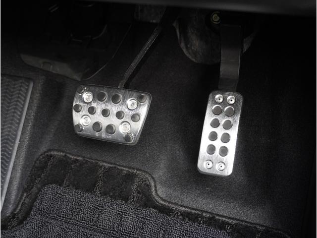 ヴェゼル ｅ：ＨＥＶ　Ｘ　フルオートエアコン　ＬＫＡＳ　アダクティブクルーズコントロール　盗難防止　両席エアバック　ソナー　Ｂカメ　ＴＶナビ　キーレスエントリー　地デジ　エアバッグ　カーテンエアバック　パワーウインドウ　ＶＳＡ（32枚目）