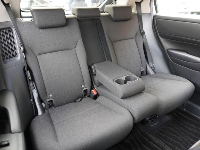 ヴェゼル ｅ：ＨＥＶ　Ｘ　フルオートエアコン　ＬＫＡＳ　アダクティブクルーズコントロール　盗難防止　両席エアバック　ソナー　Ｂカメ　ＴＶナビ　キーレスエントリー　地デジ　エアバッグ　カーテンエアバック　パワーウインドウ　ＶＳＡ（35枚目）