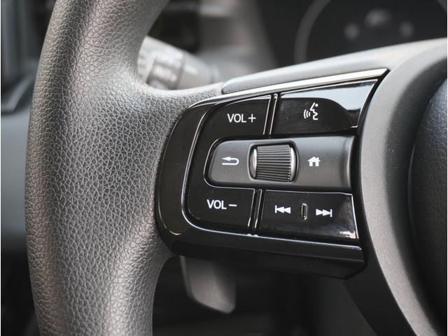 ヴェゼル ｅ：ＨＥＶ　Ｘ　フルオートエアコン　ＬＫＡＳ　アダクティブクルーズコントロール　盗難防止　両席エアバック　ソナー　Ｂカメ　ＴＶナビ　キーレスエントリー　地デジ　エアバッグ　カーテンエアバック　パワーウインドウ　ＶＳＡ（52枚目）