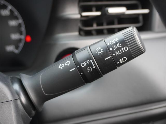 ヴェゼル ｅ：ＨＥＶ　Ｘ　フルオートエアコン　ＬＫＡＳ　アダクティブクルーズコントロール　盗難防止　両席エアバック　ソナー　Ｂカメ　ＴＶナビ　キーレスエントリー　地デジ　エアバッグ　カーテンエアバック　パワーウインドウ　ＶＳＡ（57枚目）