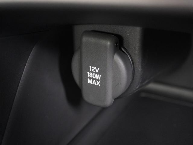 ヴェゼル ｅ：ＨＥＶ　Ｘ　フルオートエアコン　ＬＫＡＳ　アダクティブクルーズコントロール　盗難防止　両席エアバック　ソナー　Ｂカメ　ＴＶナビ　キーレスエントリー　地デジ　エアバッグ　カーテンエアバック　パワーウインドウ　ＶＳＡ（65枚目）