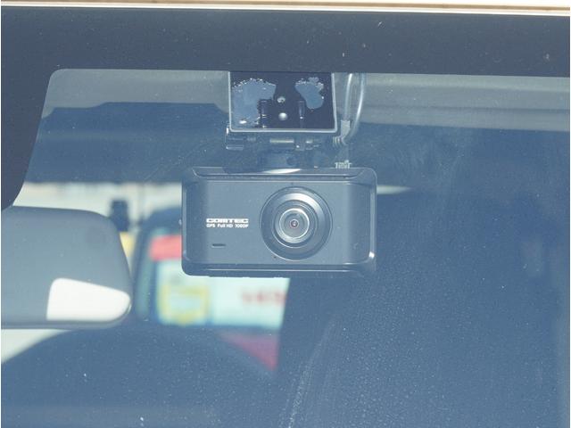 �y�h���C�u���R�[�_�[�z���S�E���S�ȃJ�[���C�t�ɕK�{�̃h���C�u���R�[�_�[�𑕔��B������^�]�⎖�̂ɑ��������ۂ̏󋵂��f���ŋL�^���A����̃��X�N�ɔ����܂��B