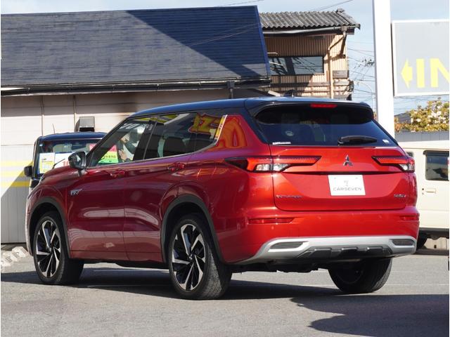 �[�ԑO�A�V�O���ځi�@�ߓ_���j�A�P�O�O���ځi�Ԍ������j�̃G���W���A�����Ȃǂ͂������I�[�f�B�I��G�A�R���ȂǍו��܂œ_�����Ă��[�Ԃ����Ē����܂��B