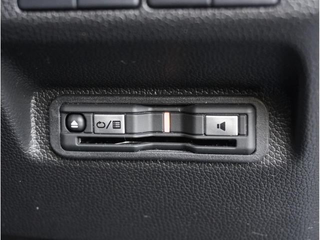 フリード Gブラックスタイル 横滑り防止 シートヒータ イモビ キーフリー 両電動スライドドア オートエアコン 三列シート Rカメラ 車線逸脱警報 アルミ スマートキー LEDヘッドランプ アイドリングストップ パワーウィンドウ(9枚目)