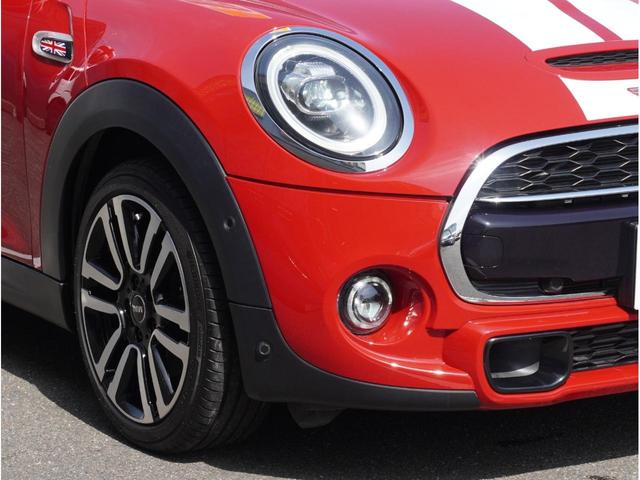 �y�k�d�c�w�b�h���C�g�z���V����ԑ��s�����ǍD�Ȏ��E���m�ۂ����S���ĉ^�]�ł��鍂�P�x�k�d�c�w�b�h���C�g�𑕔��B���邢��ɓ_�����x����������d�͂��}�����Ă��܂��B