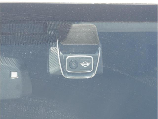 �y�h���C�u���R�[�_�[�z���S�E���S�ȃJ�[���C�t�ɕK�{�̃h���C�u���R�[�_�[�𑕔��B������^�]�⎖�̂ɑ��������ۂ̏󋵂��f���ŋL�^���A����̃��X�N�ɔ����܂��B