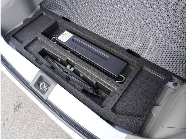 �y�p���N�C���L�b�g�z�����ɂ́A�p���N�C���L�b�g�����[����Ă܂��B������̎��ł����S�ł��ˁB