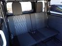 後部座席も広々としてますので、快適にドライブが出来ます!