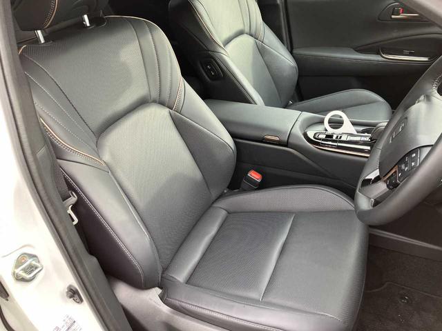 クラウンスポーツ Z 衝突被害軽減B 横滑り防止装置 車線逸脱防止支援システム クルーズコントロール ソナー 全方位カメラ 後退時連動式ドアミラー LEDヘッドライト パワーシート シートヒーター サンルーフ(29枚目)