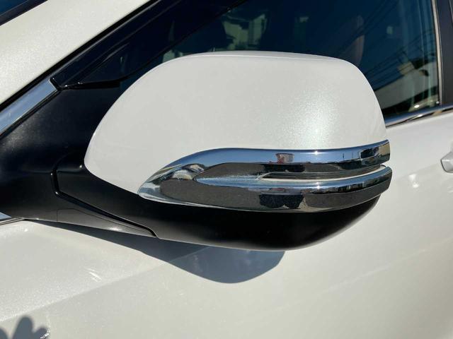 ＣＲ－Ｖハイブリッド ｅ：ＨＥＶ　ＥＸ・マスターピース　衝突被害軽減Ｂ　横滑り防止装置　サンルーフ　クルーズコントロール　ソナー　バックモニター　盗難防止システム　スマートキー　本革シート　電動バックドア　ステアリングヒーター　シートヒーター（前後）（12枚目）