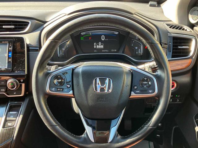 ＣＲ－Ｖハイブリッド ｅ：ＨＥＶ　ＥＸ・マスターピース　衝突被害軽減Ｂ　横滑り防止装置　サンルーフ　クルーズコントロール　ソナー　バックモニター　盗難防止システム　スマートキー　本革シート　電動バックドア　ステアリングヒーター　シートヒーター（前後）（42枚目）