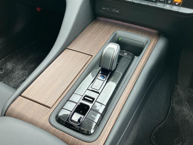 ���ʐ^�ł킩��ɂ����_������΁C����]�̉ӏ��̎ʐ^���B���Ă�����ł��܂��̂ł��C�y�ɂ��₢���킹���������I