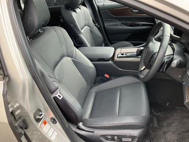 �V���v���ȃf�U�C���ŉ^�]�����₷���ł��B