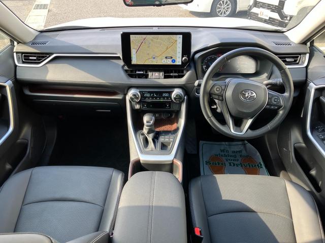 �V���v���ȃf�U�C���ŉ^�]�����₷���ł��B