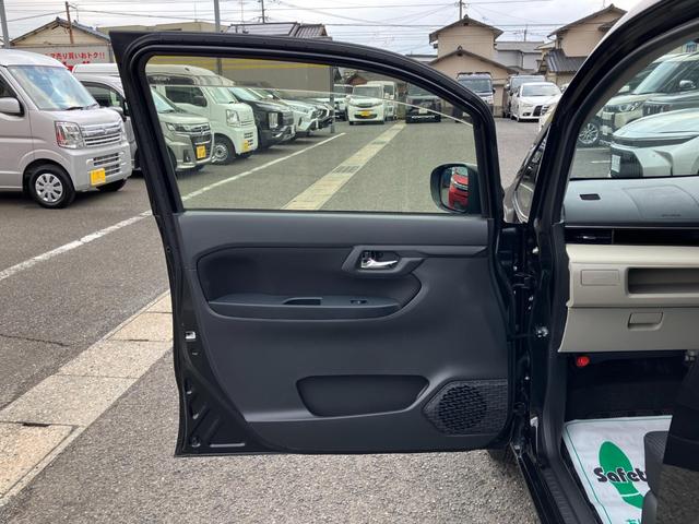 ムーヴ ＸリミテッドＩＩ　ＳＡＩＩＩ　エアバック（運転席・助手席）　衝突被害軽減ブレーキ　横滑り防止装置　車線逸脱防止支援システム　ソナー　オートエアコン　運転席シートヒーター　アルミホイール　ＬＥＤヘッドライト（17枚目）