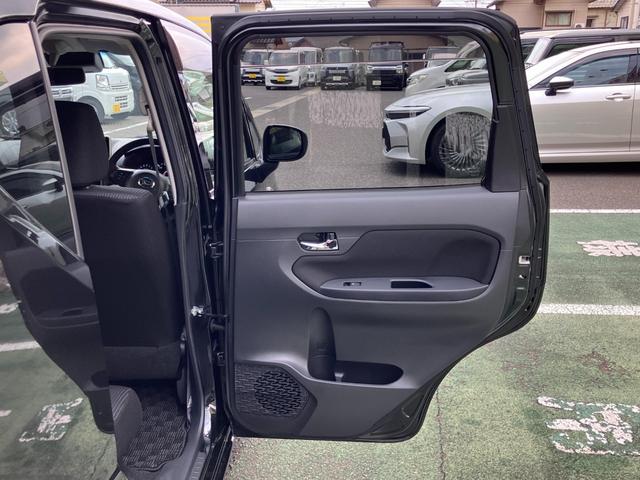 ムーヴ ＸリミテッドＩＩ　ＳＡＩＩＩ　エアバック（運転席・助手席）　衝突被害軽減ブレーキ　横滑り防止装置　車線逸脱防止支援システム　ソナー　オートエアコン　運転席シートヒーター　アルミホイール　ＬＥＤヘッドライト（32枚目）