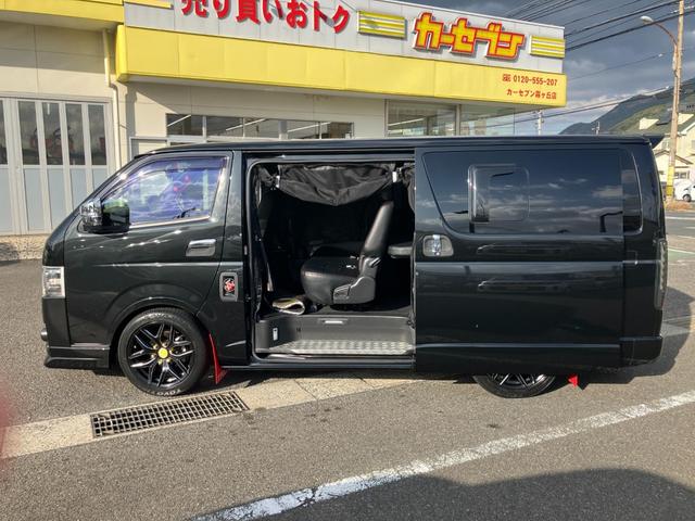 ハイエースバン スーパーGL ダークプライムII 両側手動スライドドア スマキー ABS フルフラット 盗難警報装置 運転席エアバッグ オートエアコン パワーウインドウ ESC 助手席エアバック キーレス パワーステアリング プリクラッシュブレーキ(20枚目)