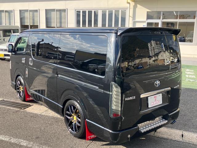 ハイエースバン スーパーGL ダークプライムII 両側手動スライドドア スマキー ABS フルフラット 盗難警報装置 運転席エアバッグ オートエアコン パワーウインドウ ESC 助手席エアバック キーレス パワーステアリング プリクラッシュブレーキ(27枚目)