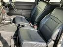 【助手席】助手席も広くゆったりとしています♪背もたれもお好みの位置に動かせますよ！
