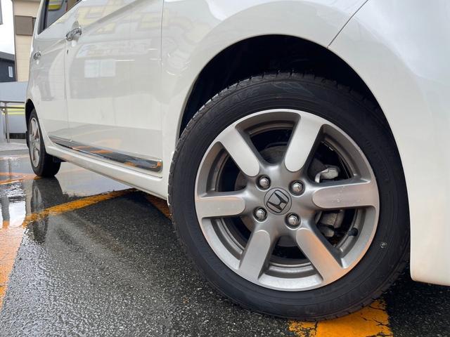 Ｎ－ＯＮＥ プレミアム　ツアラー　ベンチＳ　ＥＴＣ車載器　横滑り防止機能　ＷエアＢ　ＡＷ　ＡＡＣ　運転席エアバッグ　ターボ　パワステ　ＡＢＳ　キーレス　パワーウィンドウ　イモビ　リヤカメラ　Ｓキー（13枚目）