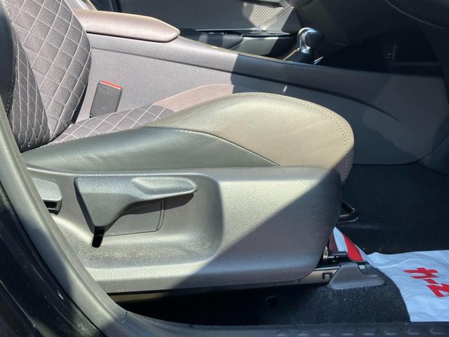 Ｃ－ＨＲ Ｇ　車線逸脱　軽減ブレーキ　セキュリティーアラーム　Ｉストップ　アルミホイール　スマートキー　エアバッグ　サイドエアＢ　フルオートエアコン　ＡＢＳ　キーレス　横滑り防止機能　パワーウインドウ　追従クルーズ（40枚目）