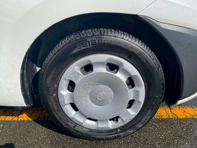 シエンタ Ｘ　盗難防止　三列シート　ナビ　横滑り防止装置付　衝突軽減ブレーキ　メモリーナビ　ＥＴＣ　ＡＢＳ　オートエアコン　パワーステアリング　ハイビームアシスト　レーンキープＡ　片側電動両側スライドドア（18枚目）