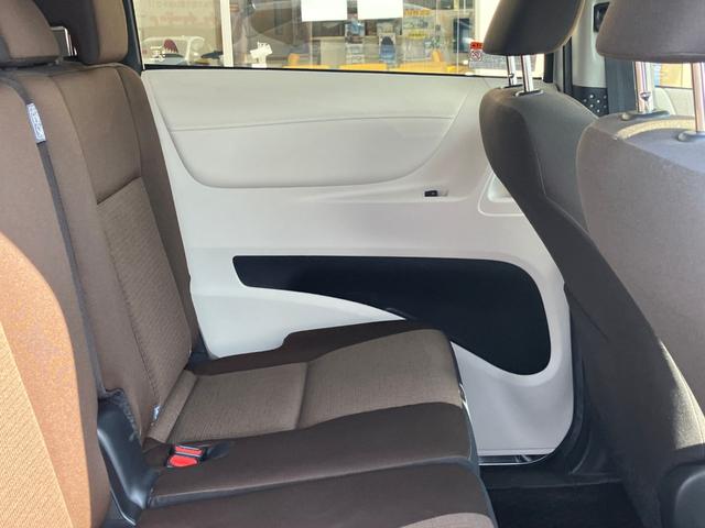 シエンタ Ｇ　ＬＫＡ　スマートキープッシュスタート　アイドリングＳ　フルオートエアコン　パワーウィンド　運転席エアバック　パワステ　キーフリーシステム　ＡＢＳ　３列　セキュリティアラーム　両側自動Ｄ　横滑防止（57枚目）