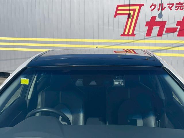 カムリ Ｇレザーパッケージ　車線逸脱防止　衝突被害軽減　ハイビームアシスト　シートＨ　パーキングセンサー　ＤＶＤプレーヤー　ナビＴＶ　横滑り防止　電動シート　地デジＴＶ　イモビライザー　エアバッグ　キーフリー　メモリ－ナビ（19枚目）