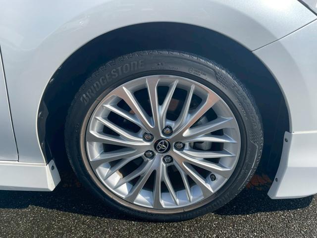 カムリ Ｇレザーパッケージ　車線逸脱防止　衝突被害軽減　ハイビームアシスト　シートＨ　パーキングセンサー　ＤＶＤプレーヤー　ナビＴＶ　横滑り防止　電動シート　地デジＴＶ　イモビライザー　エアバッグ　キーフリー　メモリ－ナビ（30枚目）