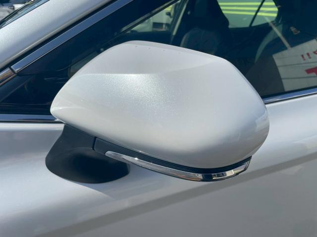カムリ Ｇレザーパッケージ　車線逸脱防止　衝突被害軽減　ハイビームアシスト　シートＨ　パーキングセンサー　ＤＶＤプレーヤー　ナビＴＶ　横滑り防止　電動シート　地デジＴＶ　イモビライザー　エアバッグ　キーフリー　メモリ－ナビ（42枚目）