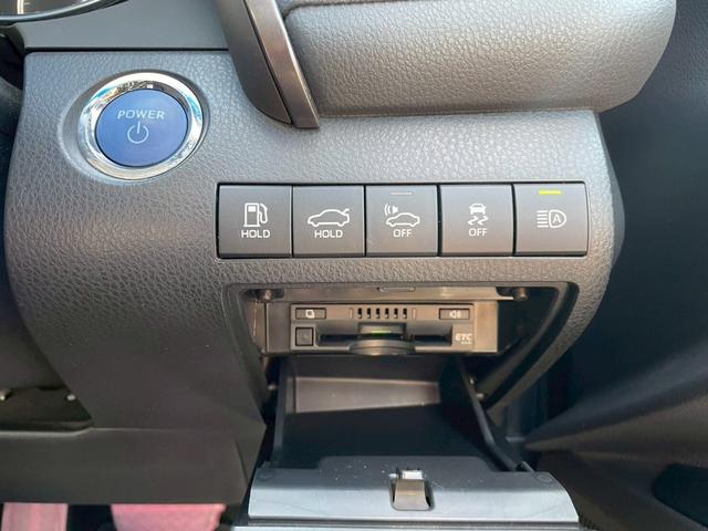 カムリ Ｇレザーパッケージ　車線逸脱防止　衝突被害軽減　ハイビームアシスト　シートＨ　パーキングセンサー　ＤＶＤプレーヤー　ナビＴＶ　横滑り防止　電動シート　地デジＴＶ　イモビライザー　エアバッグ　キーフリー　メモリ－ナビ（47枚目）
