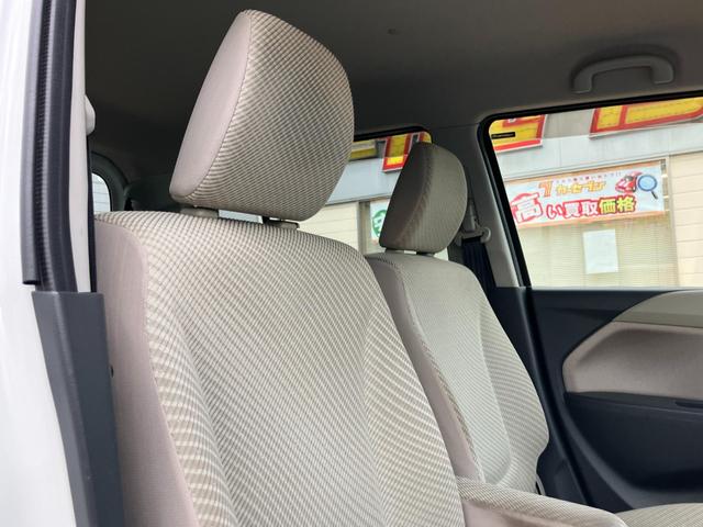 【視野の広い前席】試乗いただくとわかりますがとても視界の広いお車です！運転が苦手な方でも安心してお乗りいただけます☆