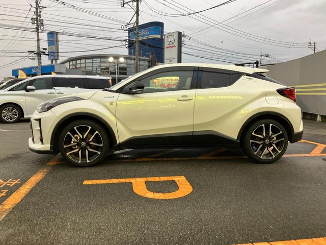 Ｃ－ＨＲ Ｓ　ＧＲスポーツ　レーンキープ　ＡＨＢ　スマートキー　ＥＳＣ　オートエアコン　キーレス　エアバッグ　ＡＷ　ＡＢＳ　アイドリングストップ　Ｗエアバッグ　サイドエアバッグ　盗難防止システム　パワステ　アダプティブクルコン（12枚目）
