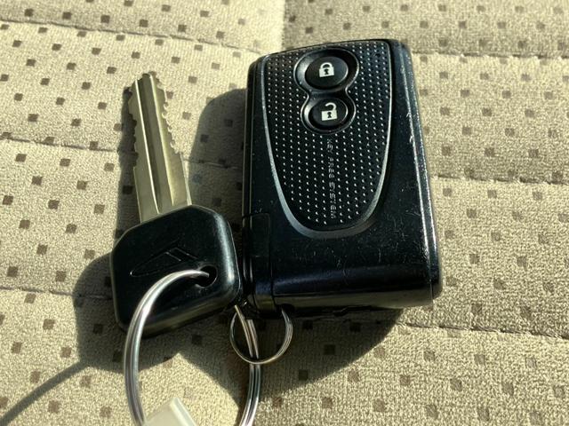 ミラココア ココアプラスＧ　ダブルエアバッグ　スマ－トキ－　ベンチ席　全席ＰＷ　ＡＣ　運転席エアバック　キーレスエントリー　バックカメラ付　ＡＢＳ　パワステ　メモリーナビ　エコアイドリング　カーナビ　ルーフレール付　盗難警報装置（54枚目）