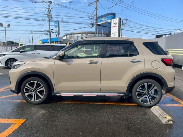 ロッキー プレミアムＧ　横滑り防止システム　盗難防止装置　ＡＣＣ　ソナー　ナビＴＶ　キーレス　メモリーナビ　サイドエアバッグ　アルミホイル　オートマチックハイビーム　スマートキー＆プッシュスタート　ドラレコ　オートエアコン（4枚目）