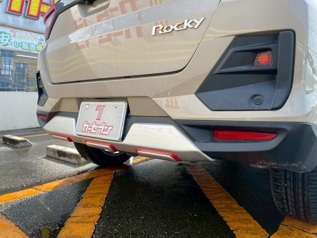 ロッキー プレミアムＧ　横滑り防止システム　盗難防止装置　ＡＣＣ　ソナー　ナビＴＶ　キーレス　メモリーナビ　サイドエアバッグ　アルミホイル　オートマチックハイビーム　スマートキー＆プッシュスタート　ドラレコ　オートエアコン（15枚目）