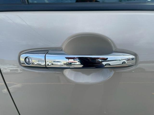 ロッキー プレミアムＧ　横滑り防止システム　盗難防止装置　ＡＣＣ　ソナー　ナビＴＶ　キーレス　メモリーナビ　サイドエアバッグ　アルミホイル　オートマチックハイビーム　スマートキー＆プッシュスタート　ドラレコ　オートエアコン（26枚目）