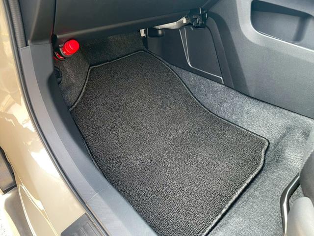 ロッキー プレミアムＧ　横滑り防止システム　盗難防止装置　ＡＣＣ　ソナー　ナビＴＶ　キーレス　メモリーナビ　サイドエアバッグ　アルミホイル　オートマチックハイビーム　スマートキー＆プッシュスタート　ドラレコ　オートエアコン（55枚目）