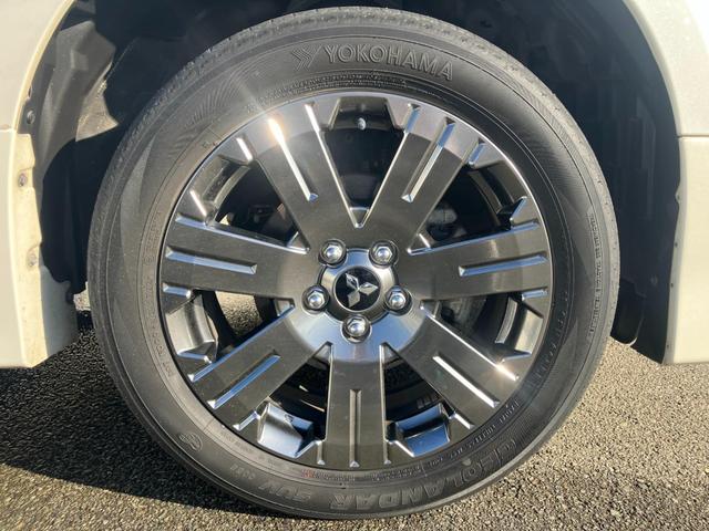 デリカＤ：５ Ｄ　パワーパッケージ　両側ＰＳＤ　パートタイム４ＷＤ　キーフリー　３列シート　ＥＴＣ車載器　アルミ　盗難防止システム　オートクルーズコントロール　シ－トヒ－タ－　ＡＢＳ　パワーステアリング　エアバック　オートエアコン（30枚目）