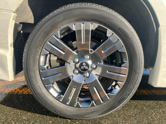 デリカＤ：５ Ｄ　パワーパッケージ　両側ＰＳＤ　パートタイム４ＷＤ　キーフリー　３列シート　ＥＴＣ車載器　アルミ　盗難防止システム　オートクルーズコントロール　シ－トヒ－タ－　ＡＢＳ　パワーステアリング　エアバック　オートエアコン（31枚目）